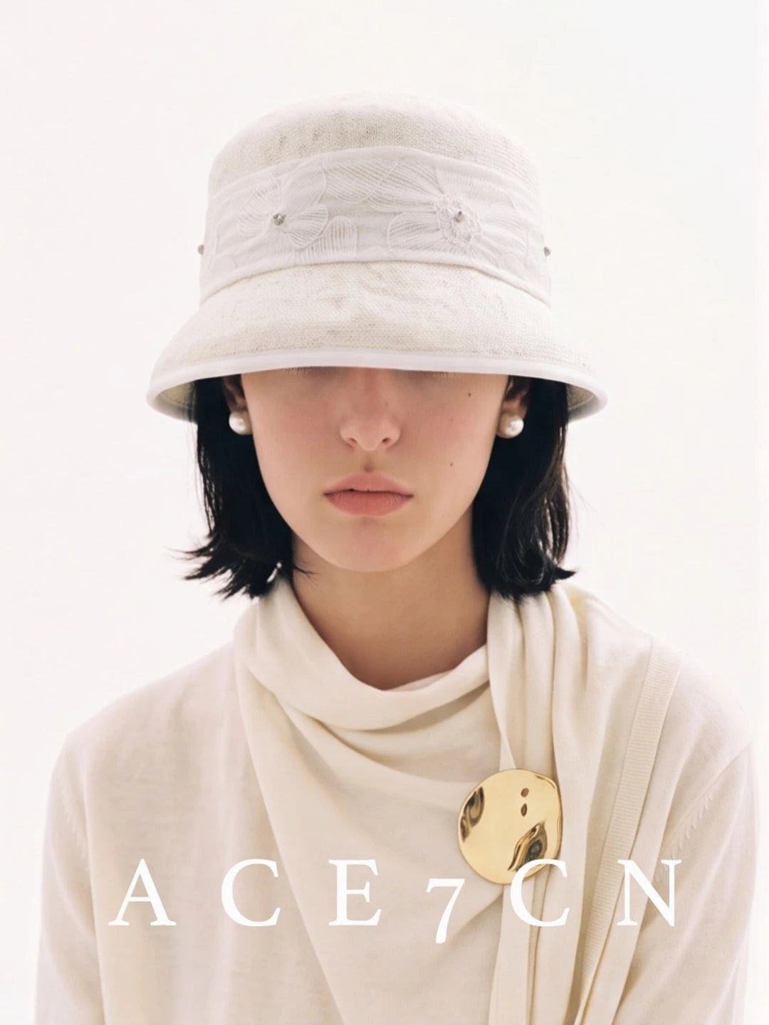 Lace-Trim Straw Bucket Hat — ACE7CN