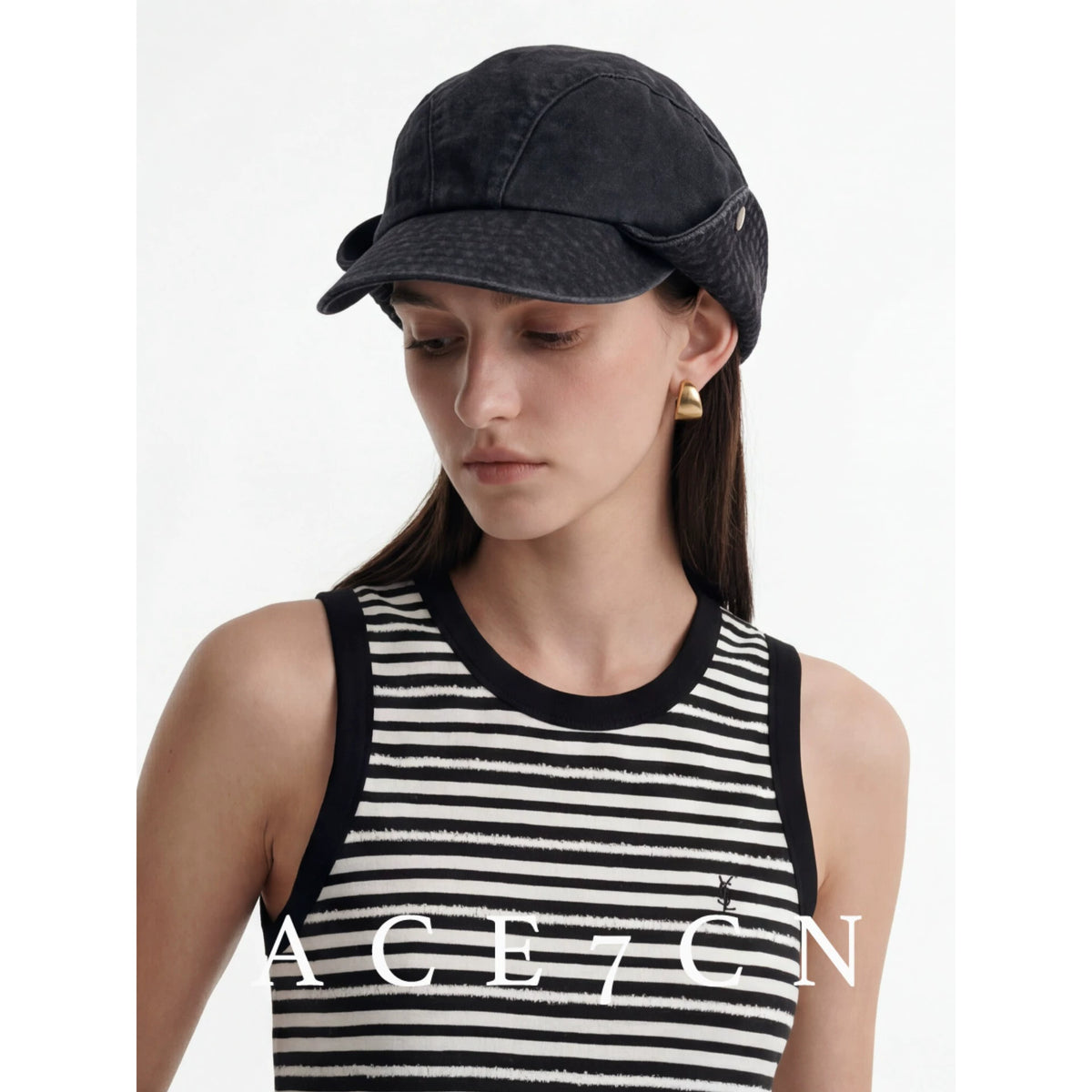 Buttoned Roll-Brim Bucket Hat — ACE7CN