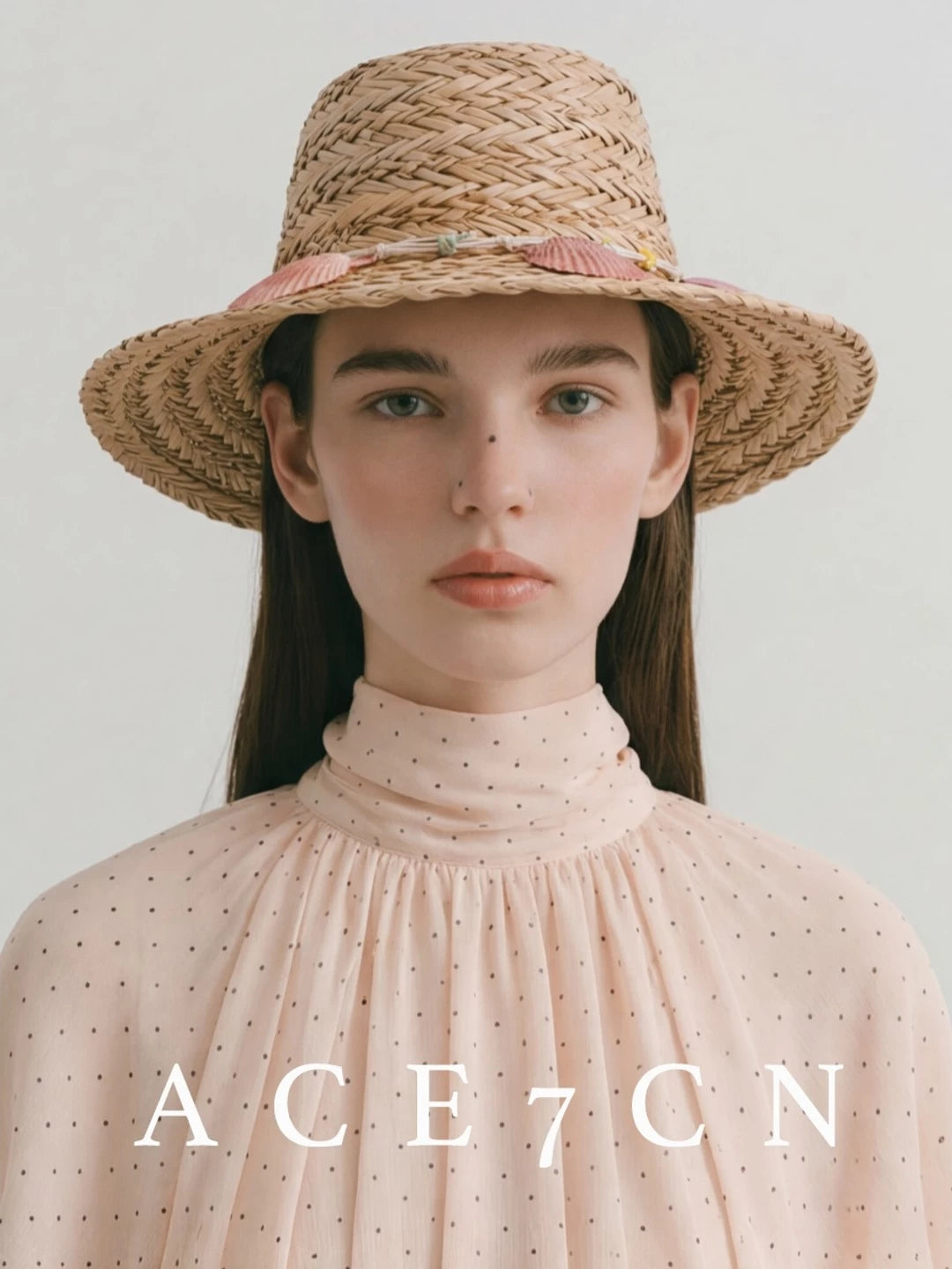Shell-Embellished Straw Fedora — ACE7CN