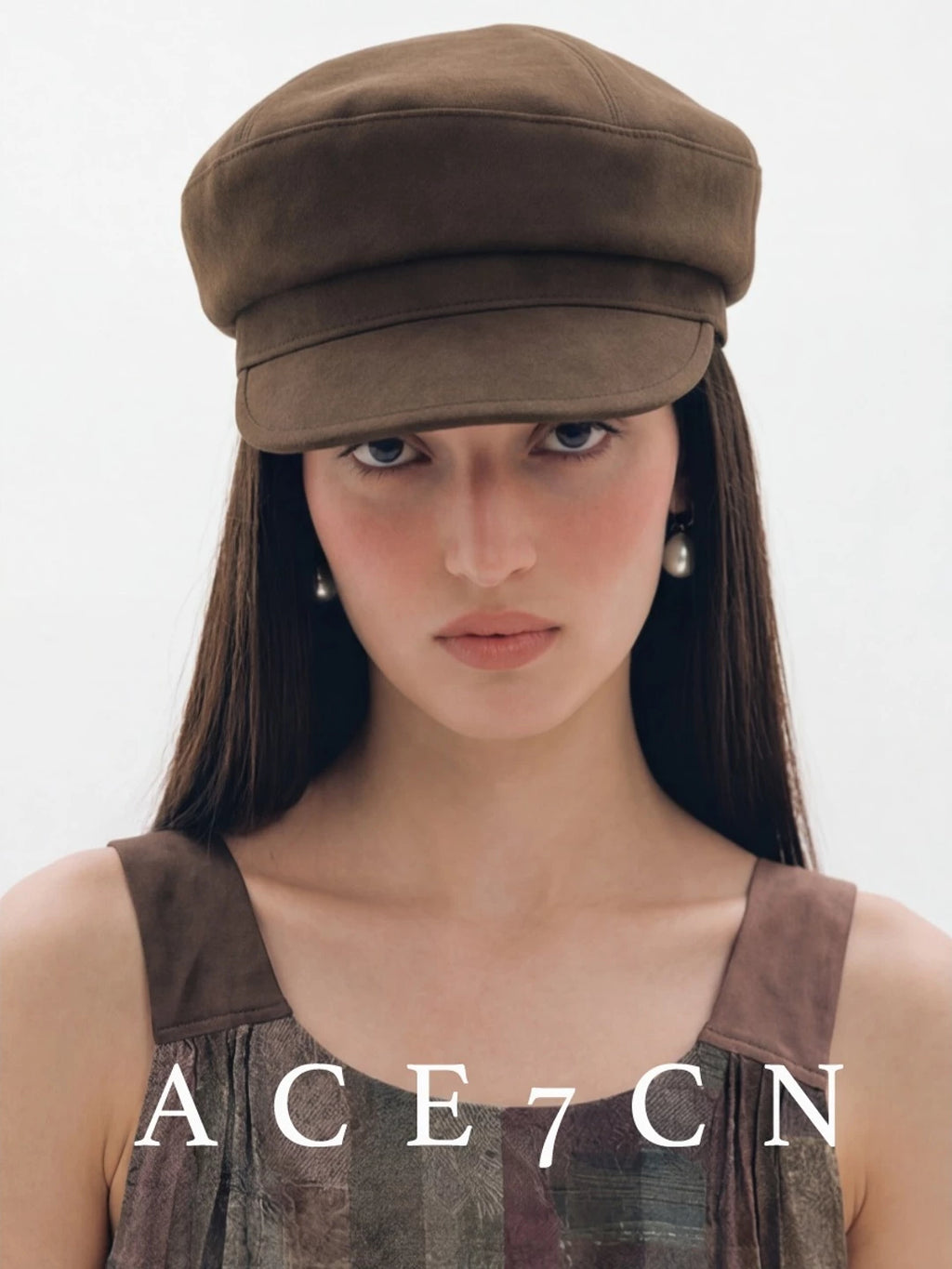 Generous-Fit Suede Octagonal Cap — ACE7CN