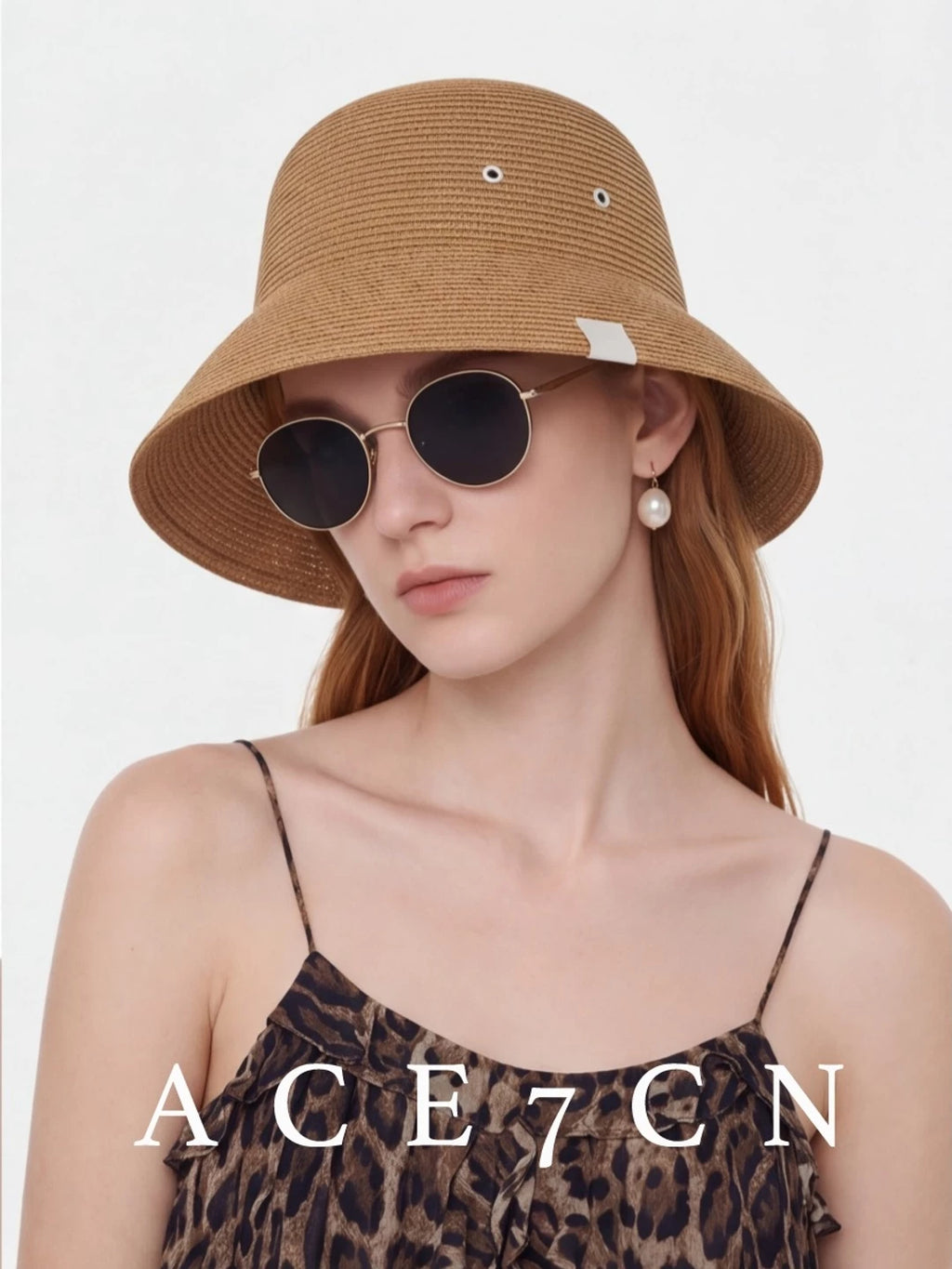 Foldable Wide-Brim Straw Cloche — ACE7CN