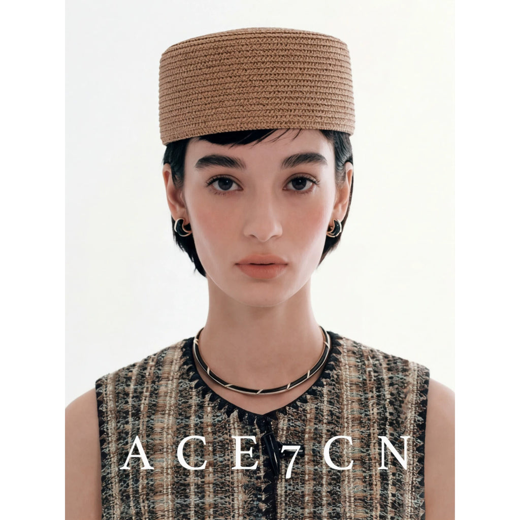 Round Straw Pillbox Hat — ACE7CN