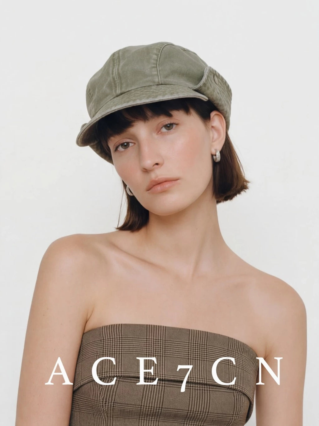 Buttoned Roll-Brim Bucket Hat — ACE7CN