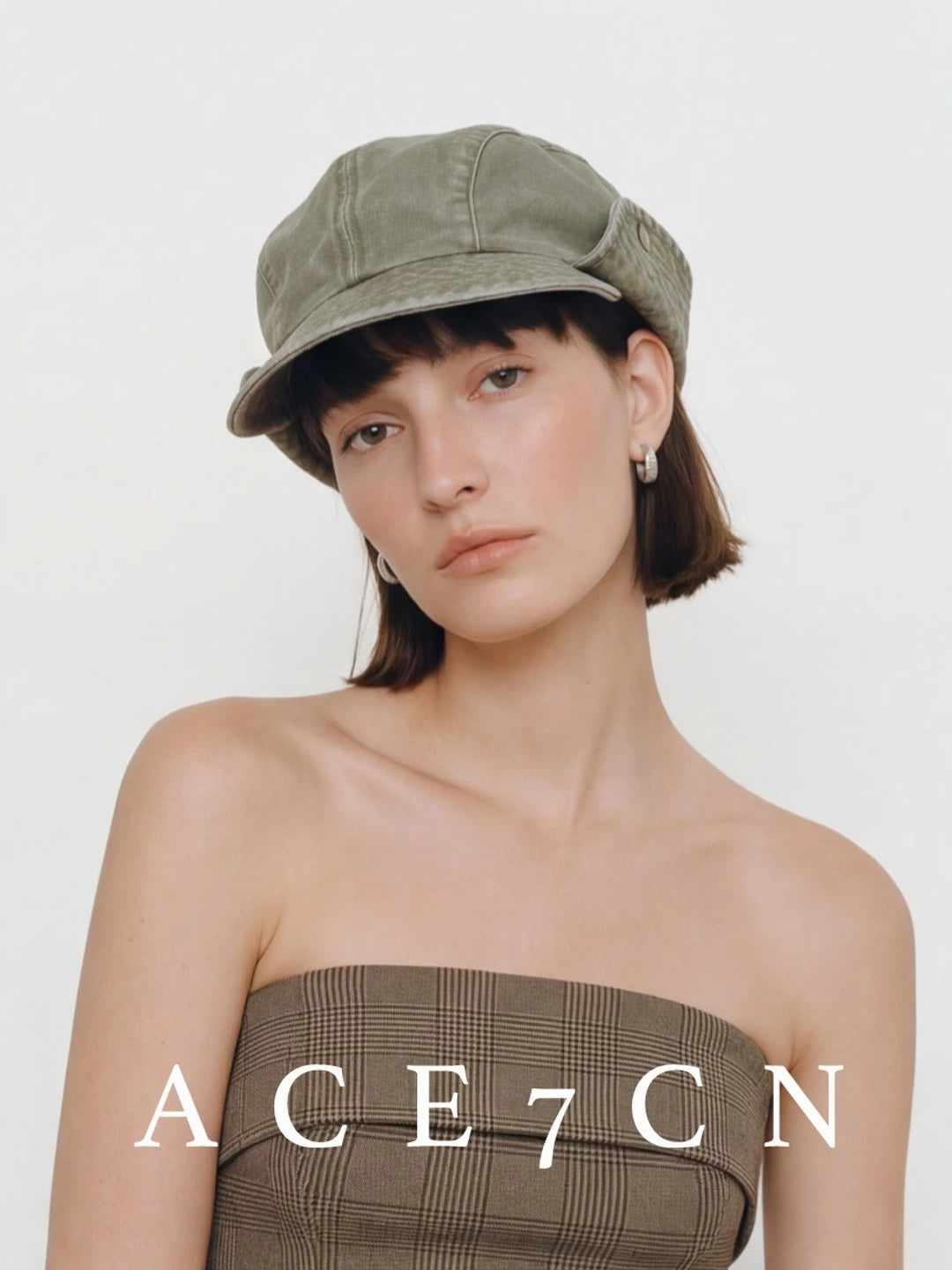 Buttoned Roll-Brim Bucket Hat — ACE7CN
