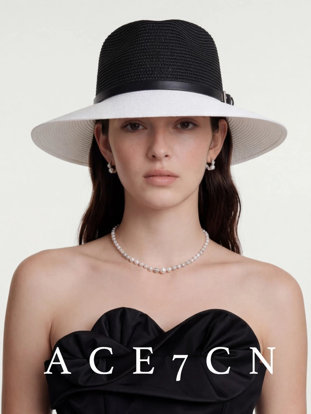 Black-and-White Wide-Brim Straw Fedora — ACE7CN