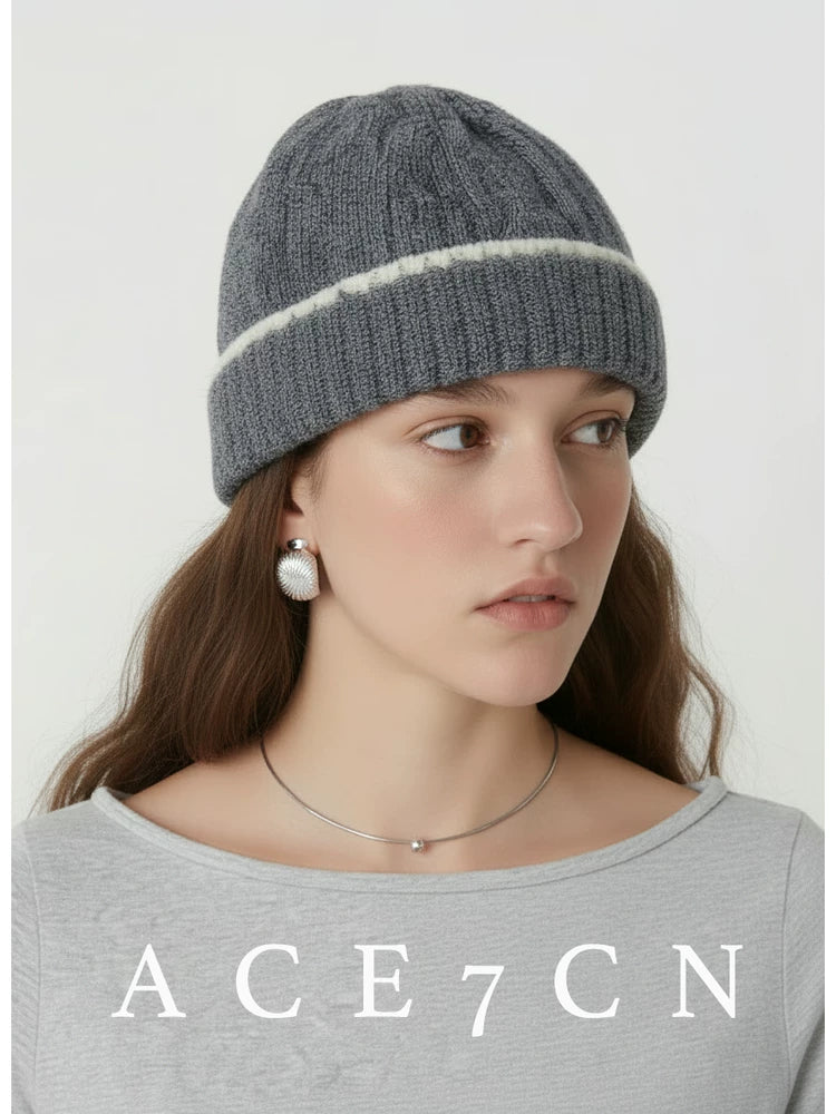 Two-Tone Cable-Knit Beanie — ACE7CN