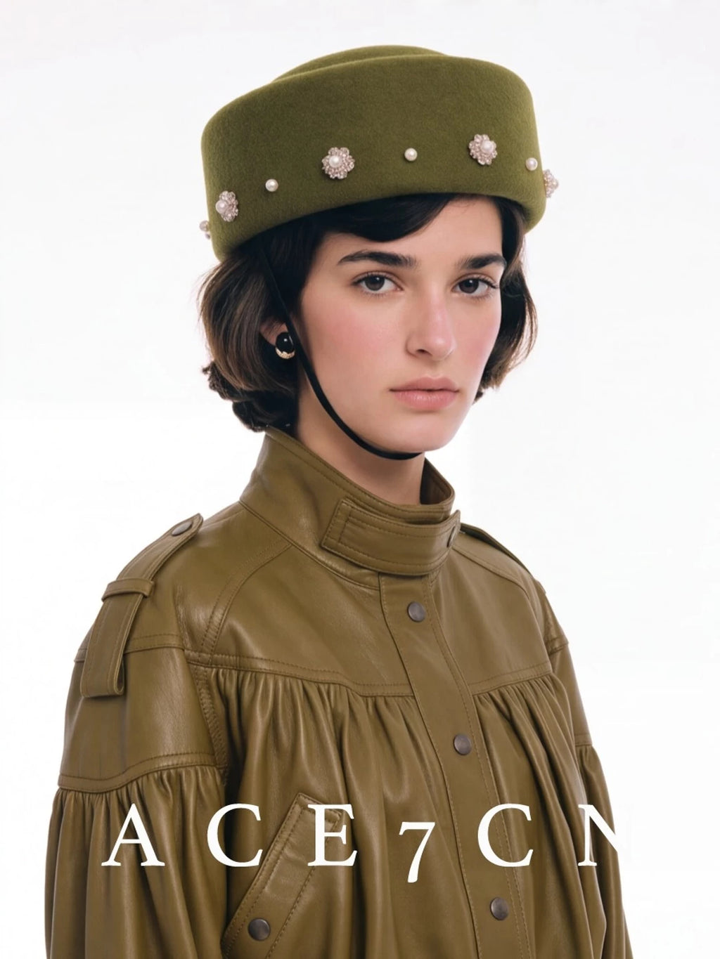 Crystal-Embellished Wool Pillbox Hat — ACE7CN