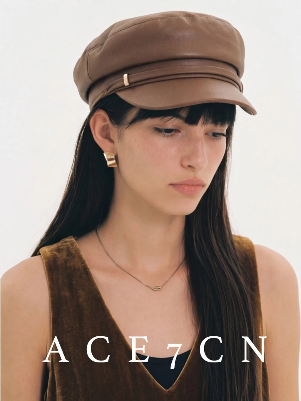Short-Brim Leather Equestrian Cap — ACE7CN