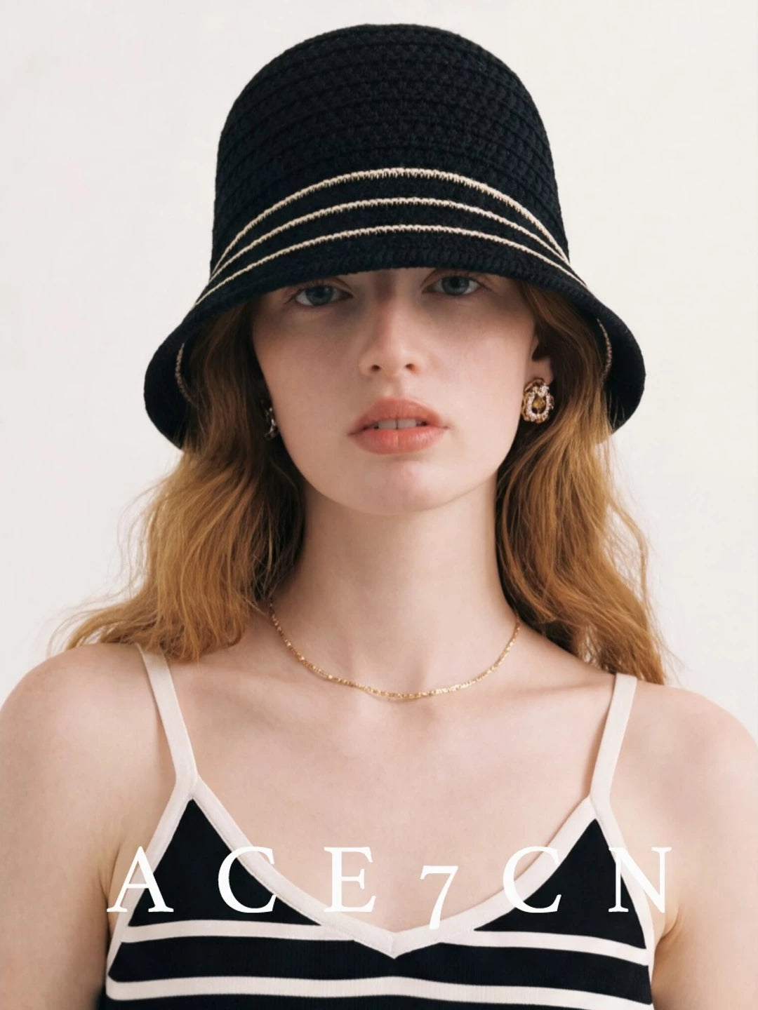 Two-Tone Striped Bucket Hat — ACE7CN