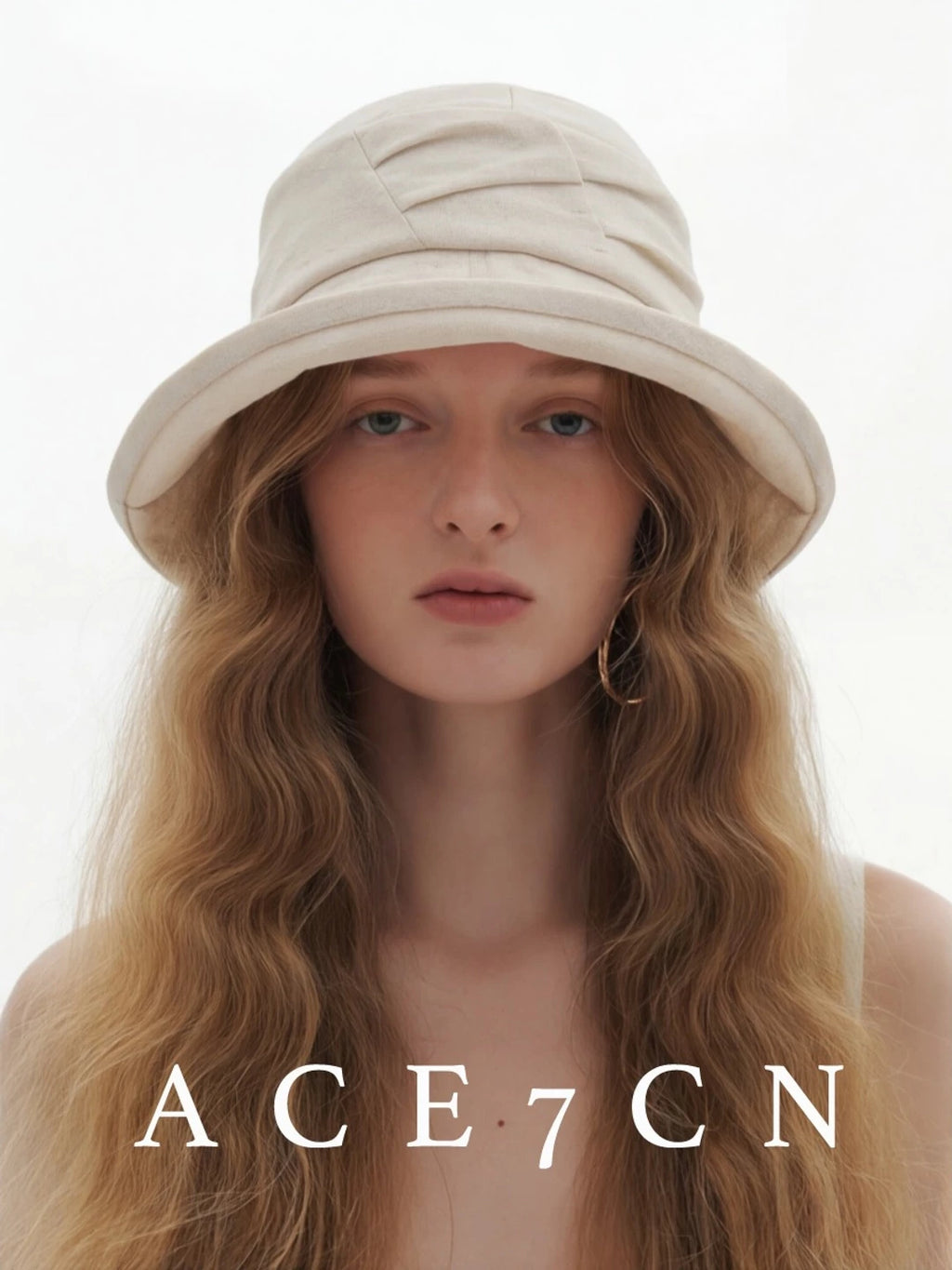 Pleated Roll-Brim Bucket Hat — ACE7CN