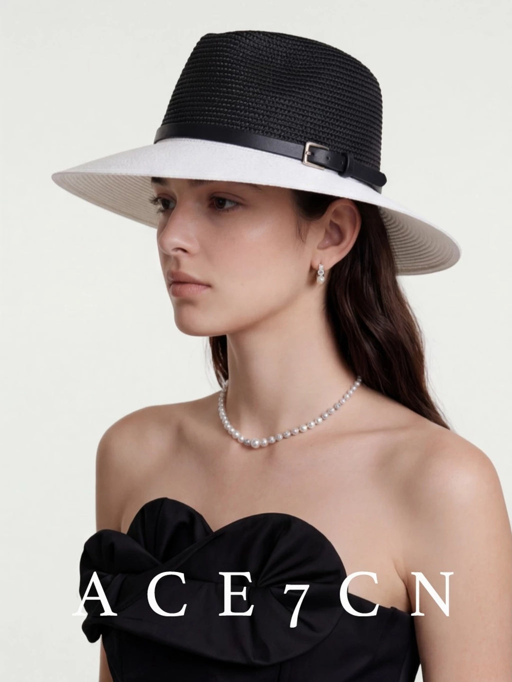 Black-and-White Wide-Brim Straw Fedora — ACE7CN