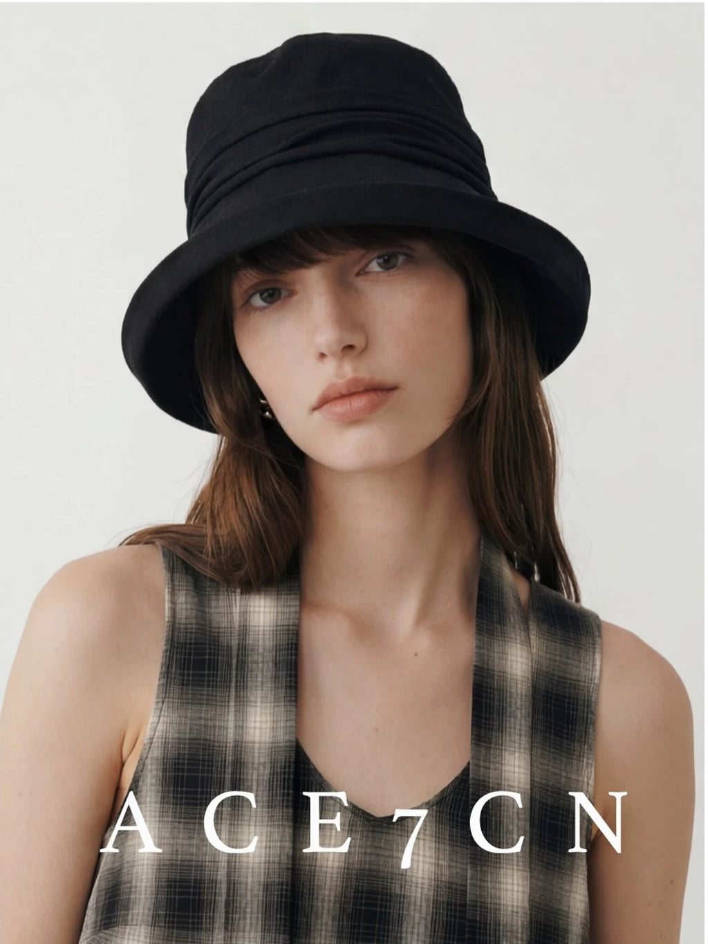 Hand-Pleated Cotton-Linen Bucket Hat — ACE7CN