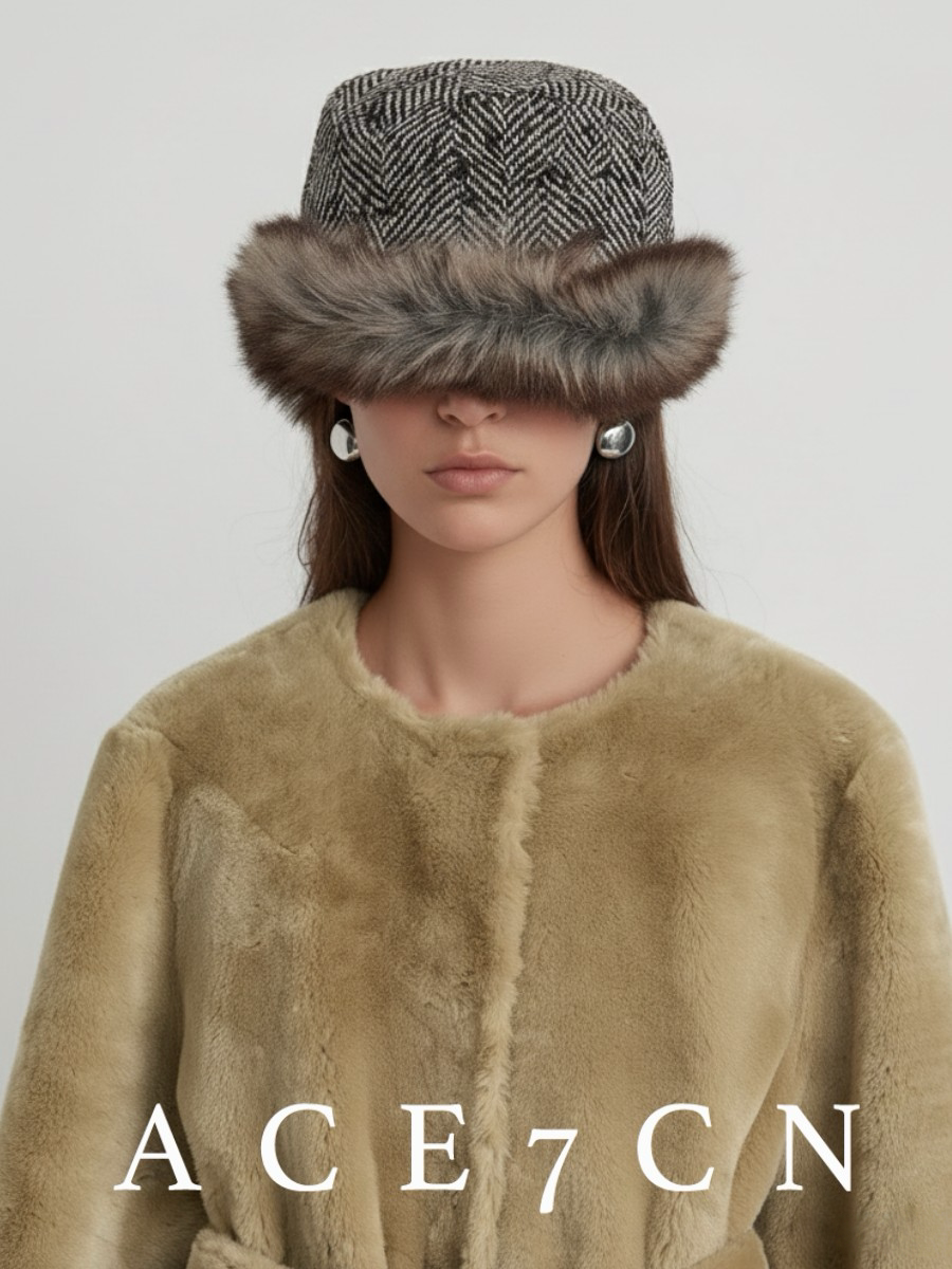 Faux-Fur Tweed Equestrian Cap — ACE7CN