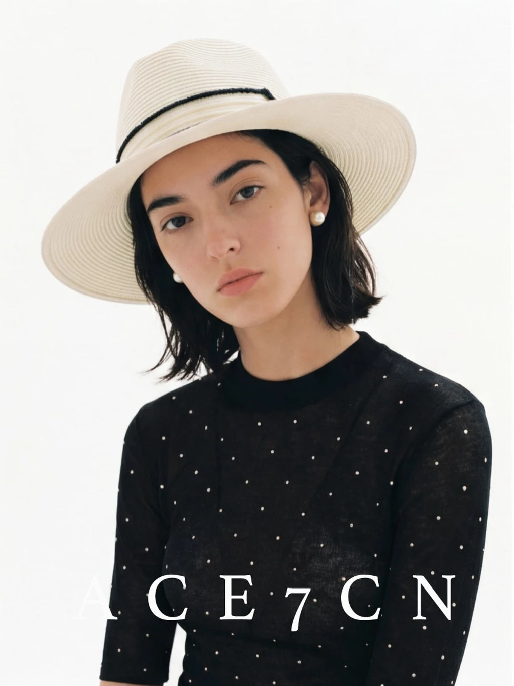 Fine-Weave White Straw Fedora — ACE7CN