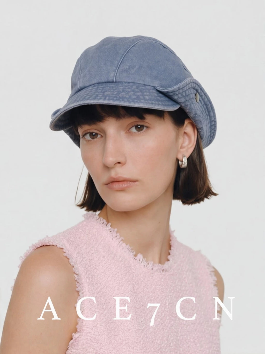 Buttoned Roll-Brim Bucket Hat — ACE7CN