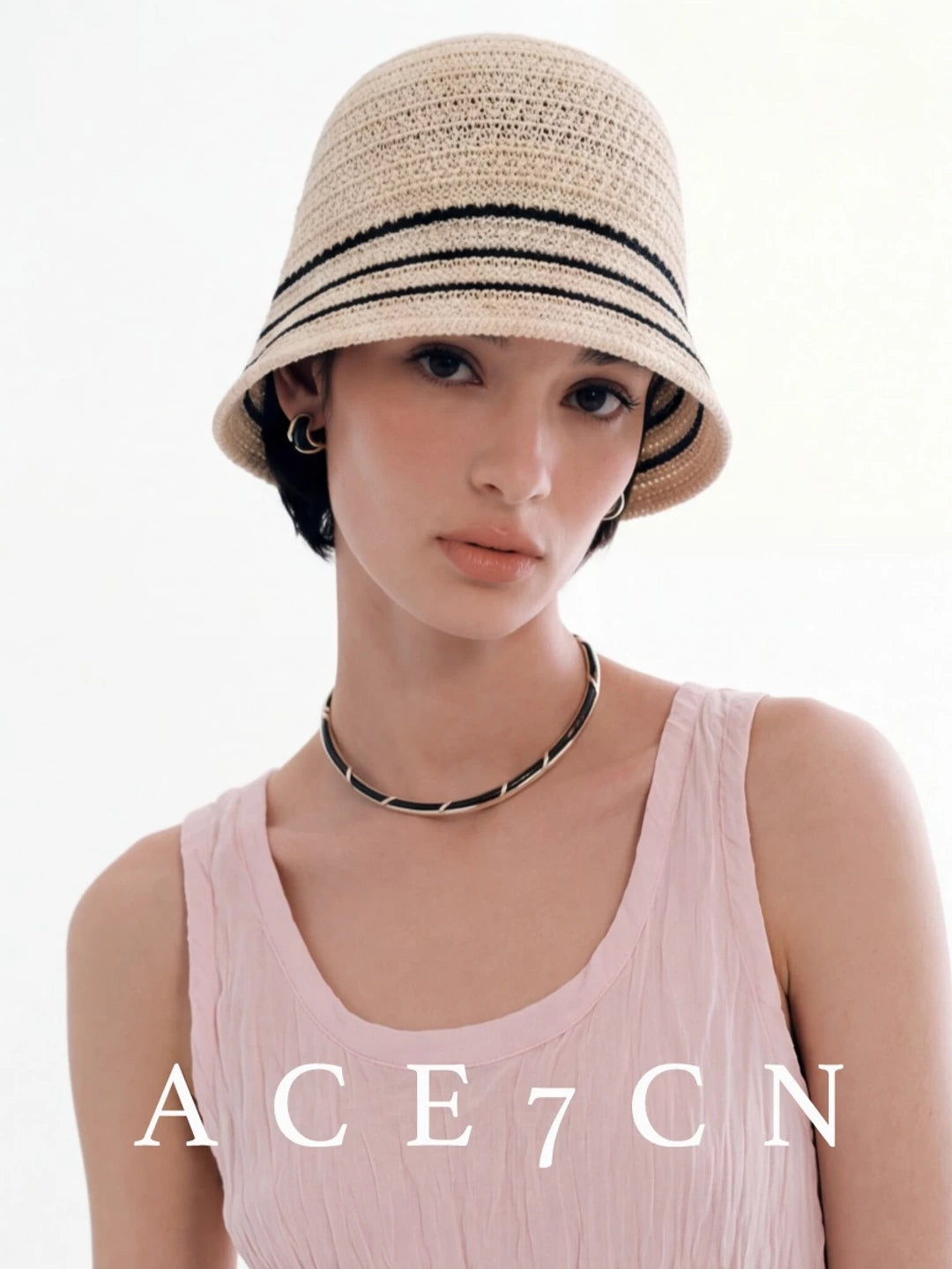 Two-Tone Striped Bucket Hat — ACE7CN