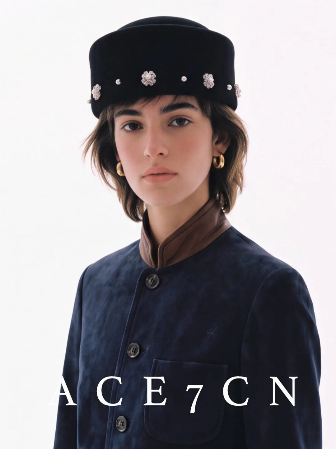 Crystal-Embellished Wool Pillbox Hat — ACE7CN