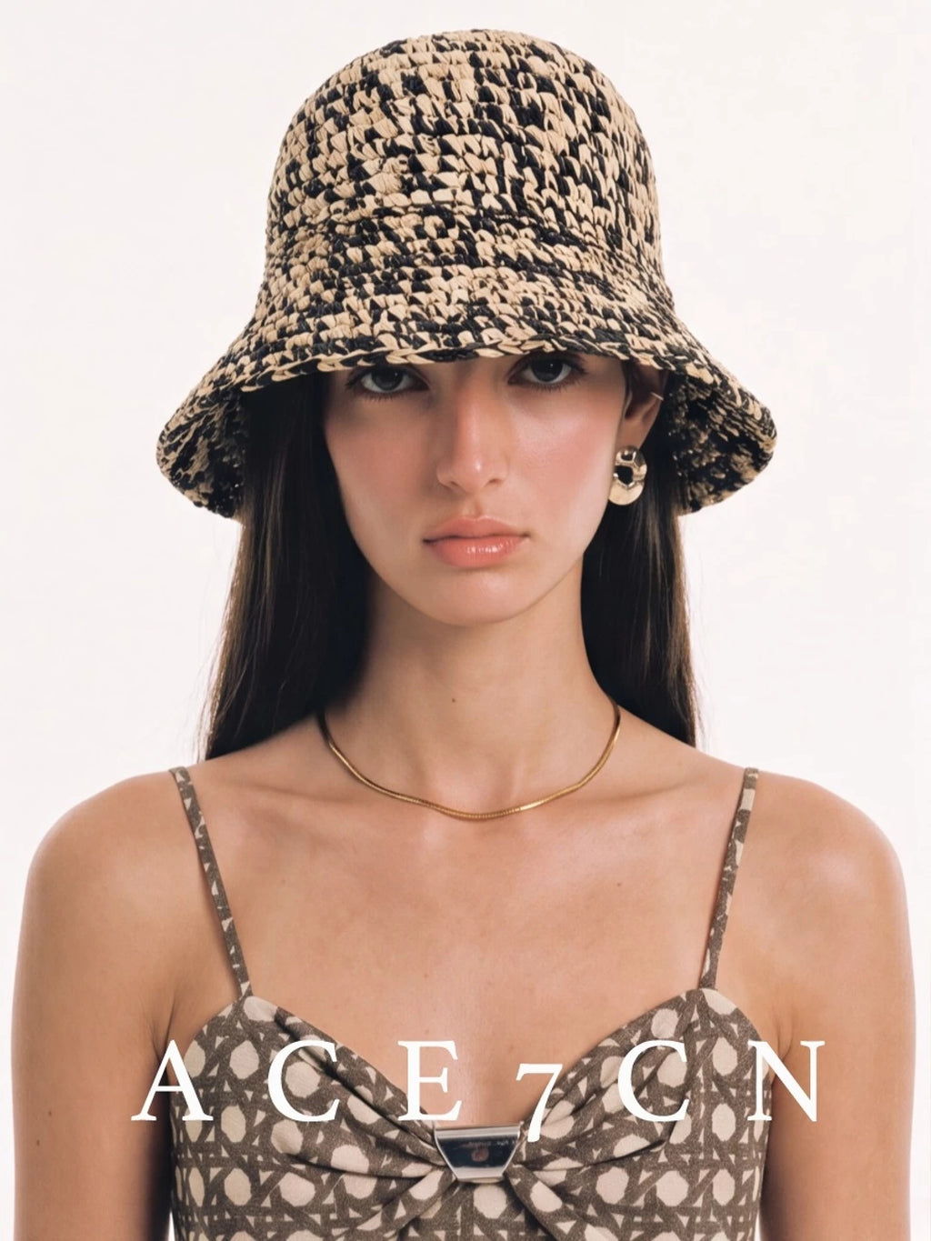 Two-Tone Hand-Woven Straw Bucket Hat — ACE7CN