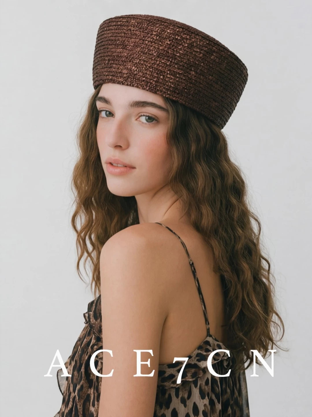 Minimal Hand-Woven Straw Pillbox Hat — ACE7CN