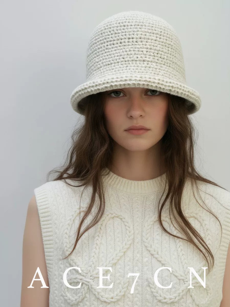 Hand-Crochet Roll-Brim Bucket Hat — ACE7CN